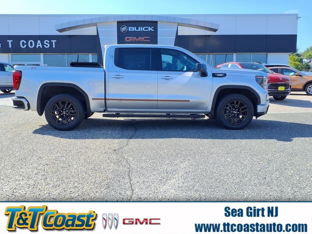 2022 GMC Sierra 1500 Elevation Crew Cab 4WD