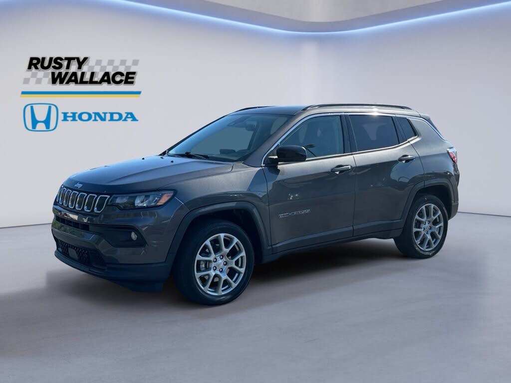 2022 Jeep Compass Latitude Lux 4WD