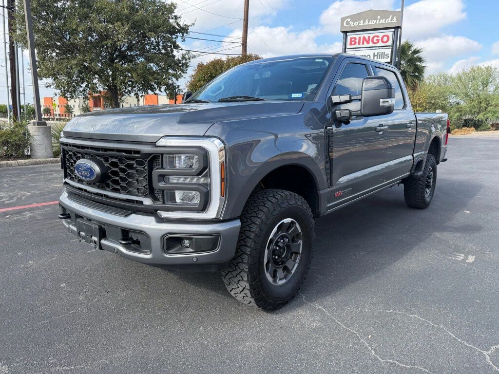 2024 Ford F-250 Super Duty Lariat Crew Cab 4WD