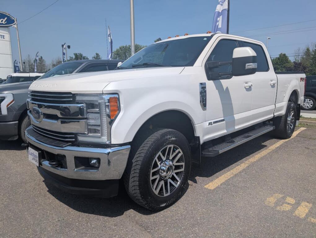 2019 Ford F-250 Super Duty Lariat Crew Cab 4WD