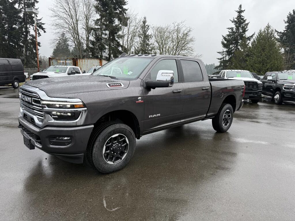 2025 RAM 3500 Laramie Crew Cab 4WD