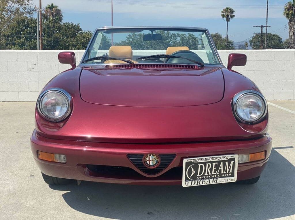 1991 Alfa Romeo Spider Veloce RWD