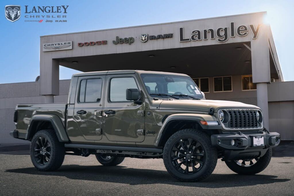 2025 Jeep Gladiator Sport S Crew Cab 4WD