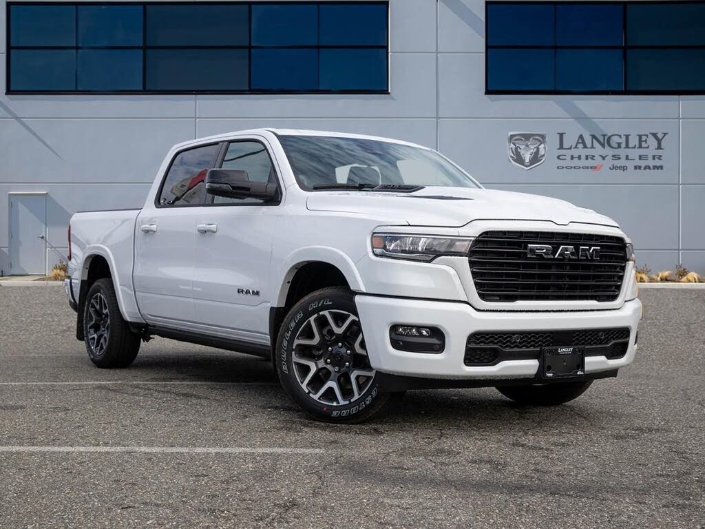 2025 RAM 1500 Laramie Crew Cab 4WD