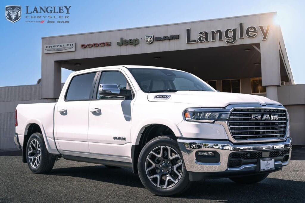 2026 RAM 1500 Laramie Crew Cab 4WD
