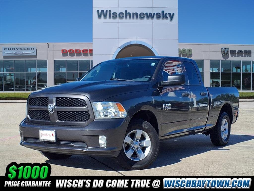 2018 RAM 1500 Express Quad Cab 4WD