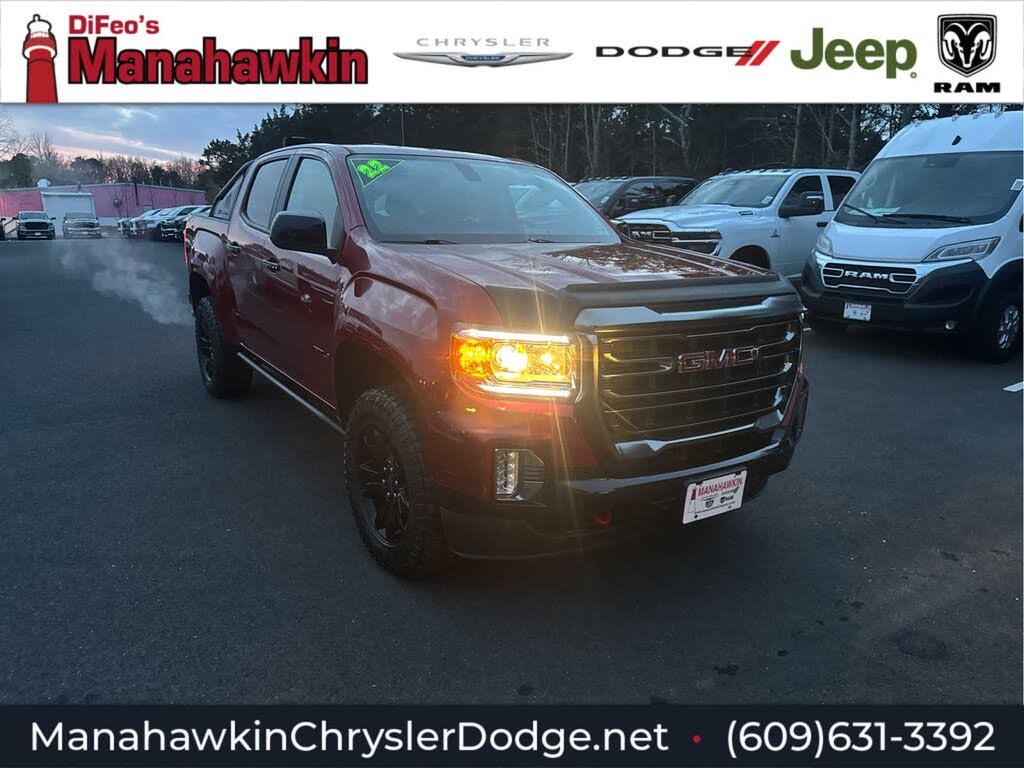 2022 GMC Canyon AT4 Crew Cab 4WD with Leather
