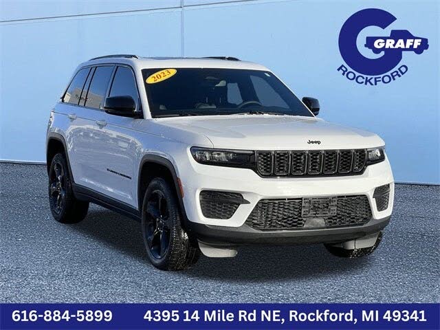 2023 Jeep Grand Cherokee Altitude 4WD