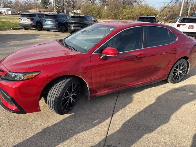 2024 Toyota Camry SE FWD