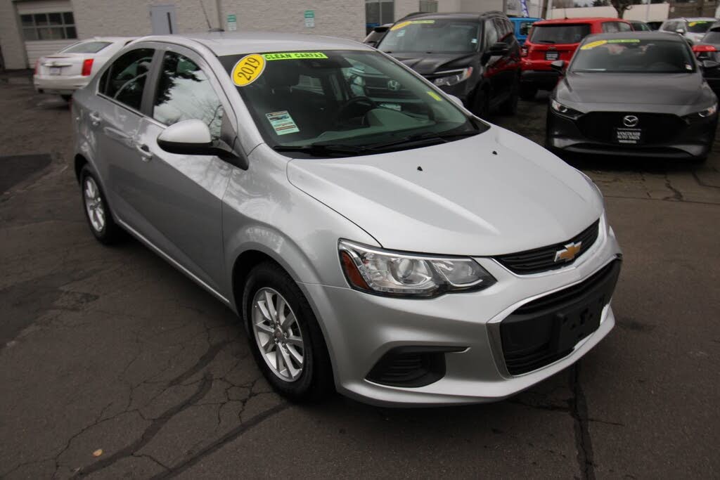 2019 Chevrolet Sonic LT Sedan FWD