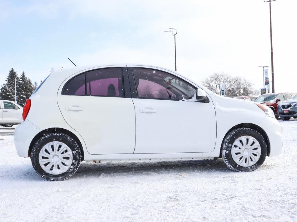 2015 Nissan Micra SV FWD