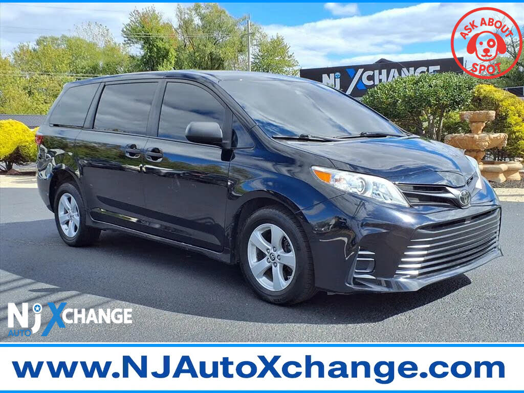 2020 Toyota Sienna LE Mobility 7-Passenger FWD