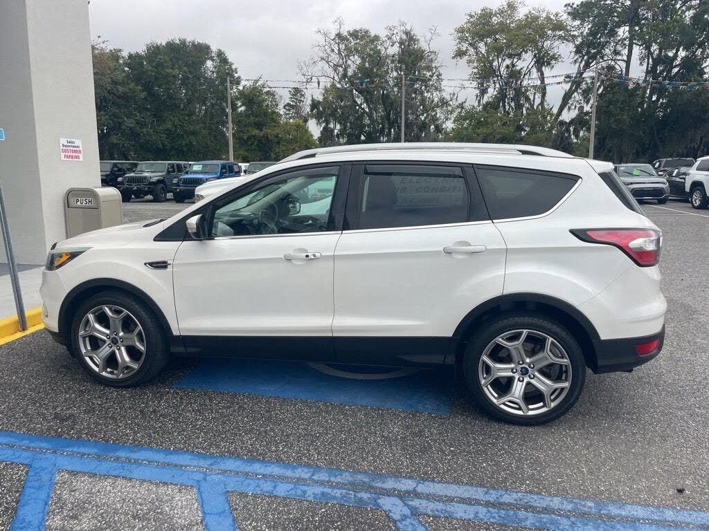 2017 Ford Escape Titanium FWD