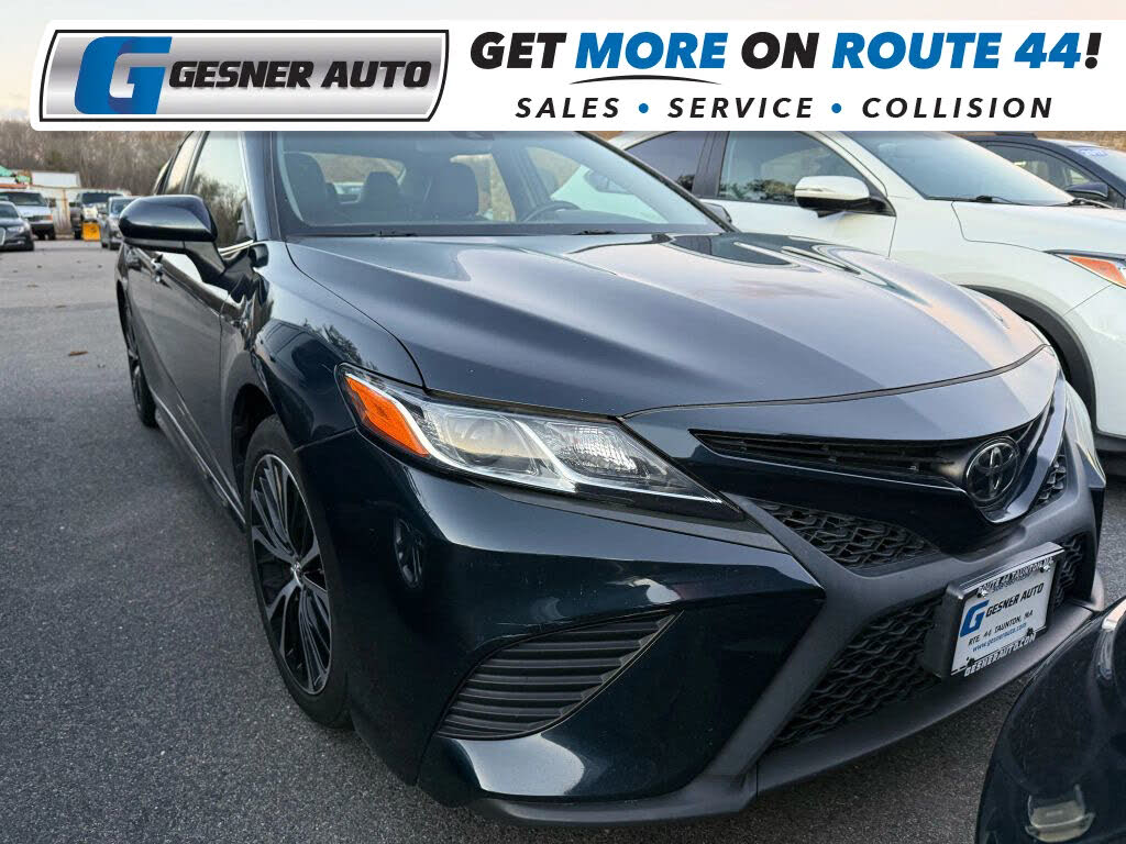 2018 Toyota Camry SE