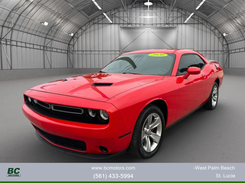 2020 Dodge Challenger SXT RWD