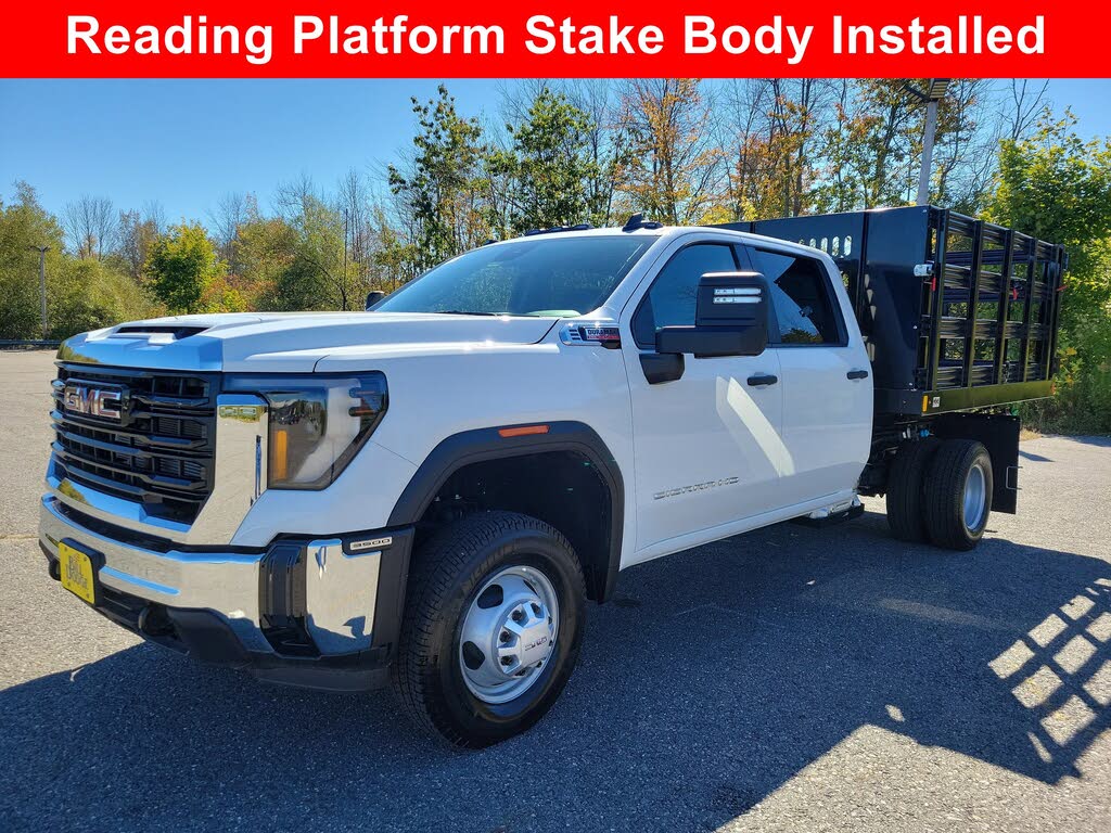 2025 GMC Sierra 3500HD Chassis Pro Crew Cab 4WD