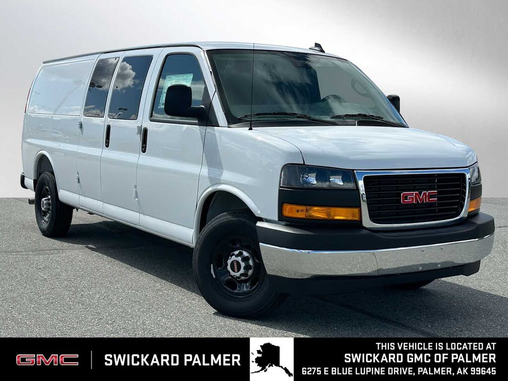 2025 GMC Savana Cargo 3500 RWD