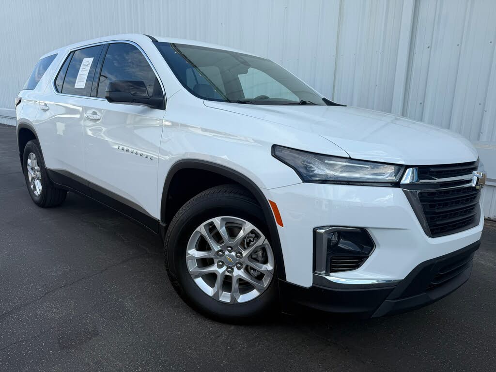 2023 Chevrolet Traverse LS FWD