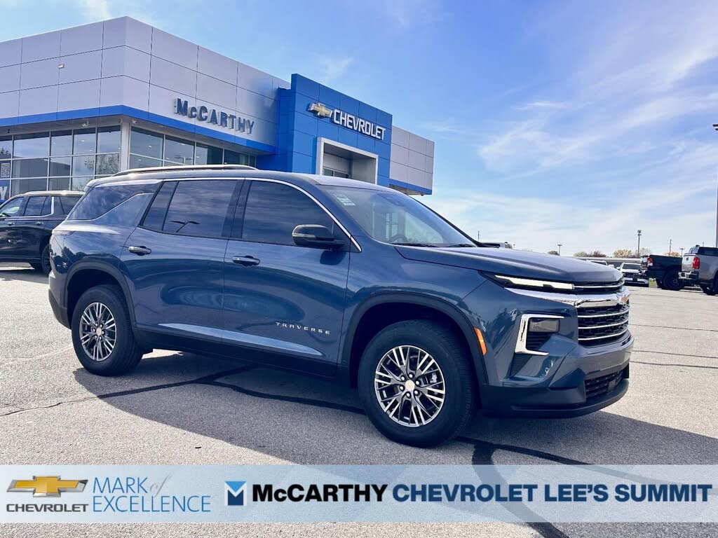 2026 Chevrolet Traverse LT FWD