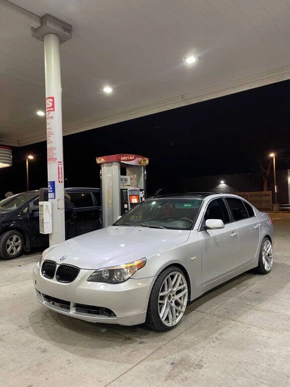 2004 BMW 5 Series 530i Sedan RWD