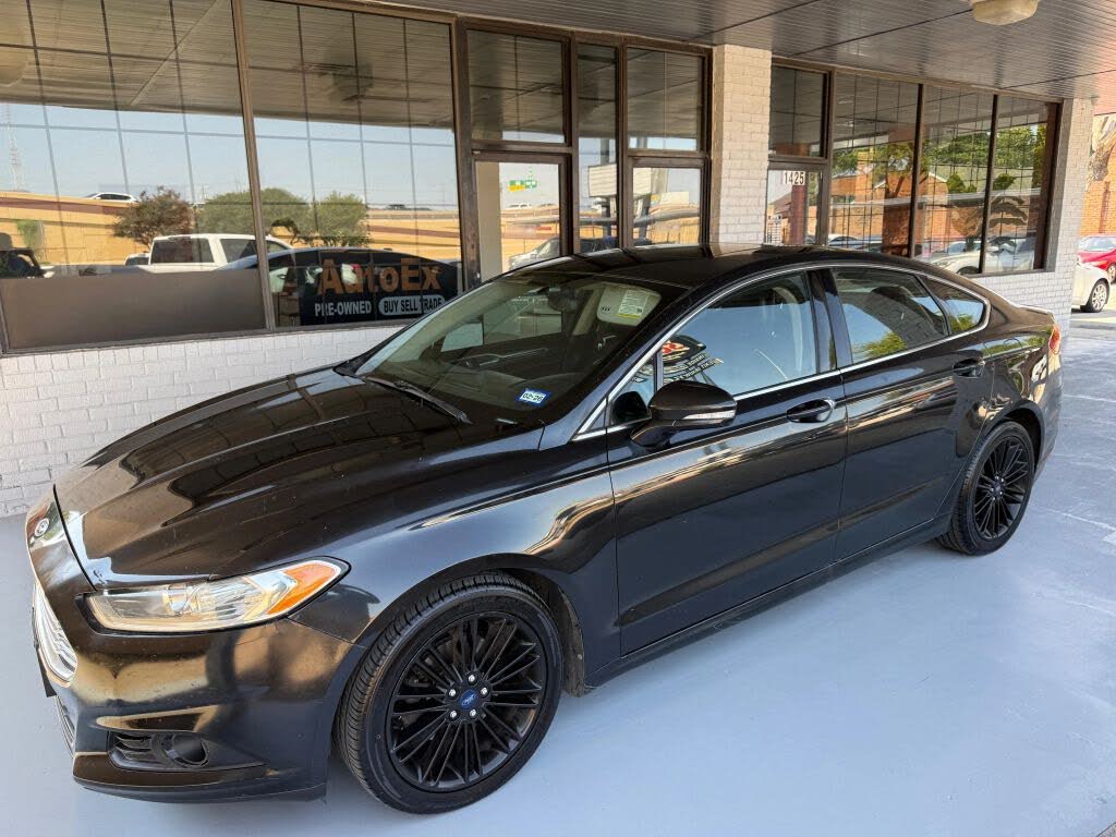 2013 Ford Fusion SE