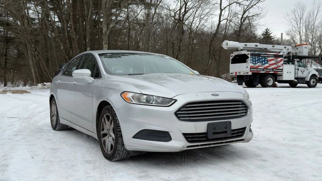 2013 Ford Fusion SE
