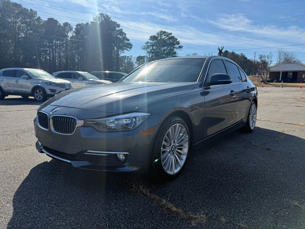 2014 BMW 3 Series 328i Sedan RWD