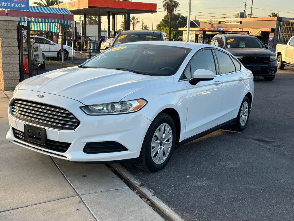 2014 Ford Fusion S