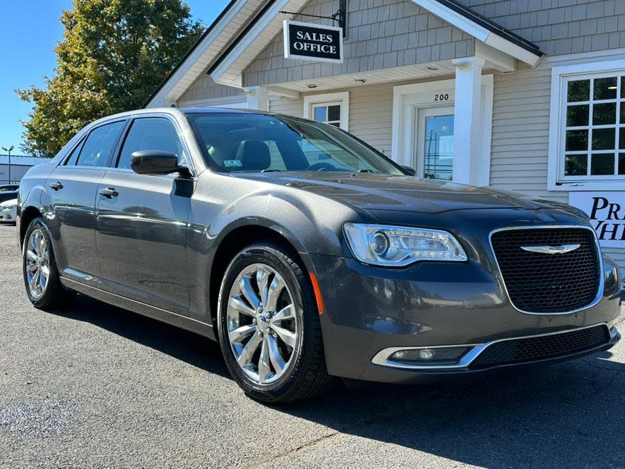 2017 Chrysler 300 Limited AWD