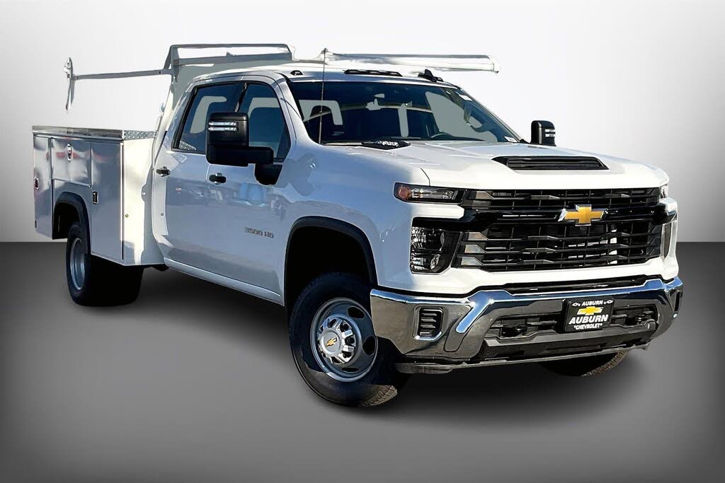 2024 Chevrolet Silverado 3500HD Chassis Work Truck Crew Cab 4WD