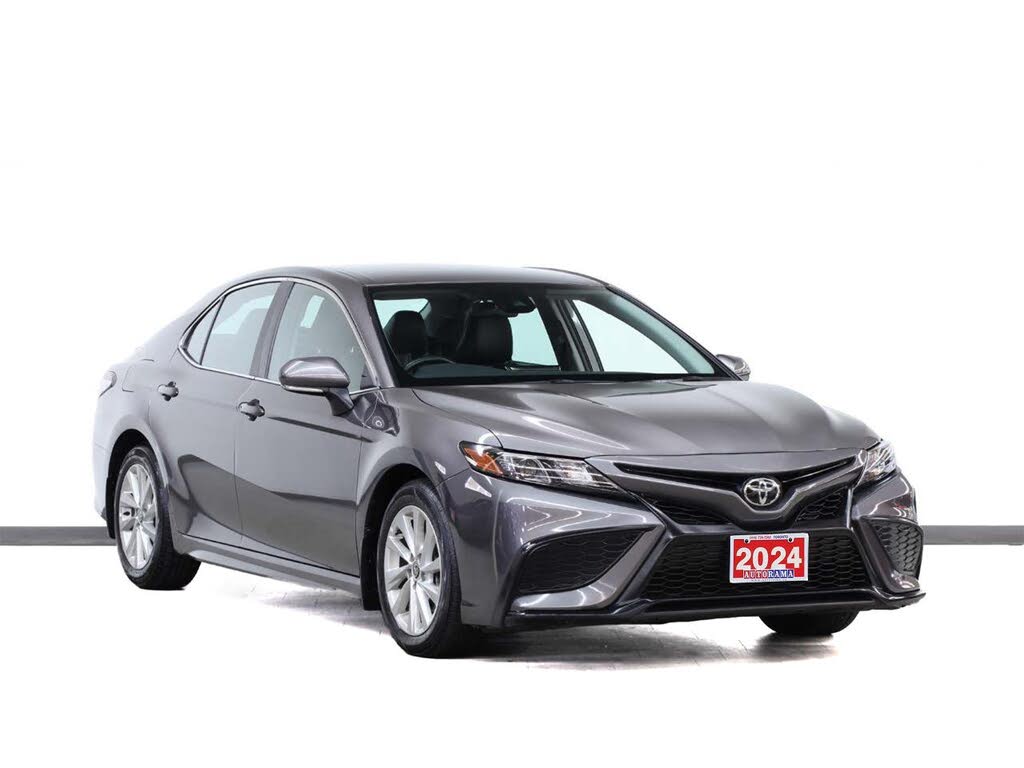 2024 Toyota Camry SE FWD