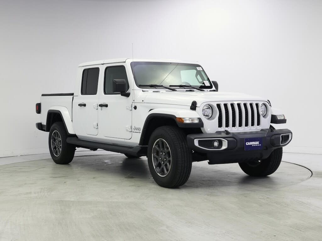 2022 Jeep Gladiator Overland Crew Cab 4WD