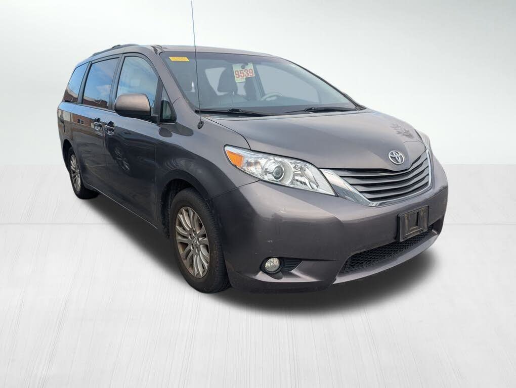 2013 Toyota Sienna XLE 7-Passenger