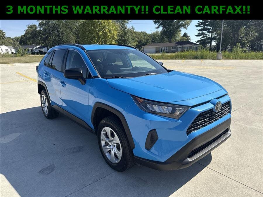 2020 Toyota RAV4 LE FWD