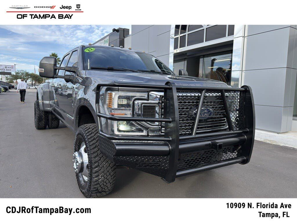 2022 Ford F-350 Super Duty Lariat Crew Cab LB DRW 4WD