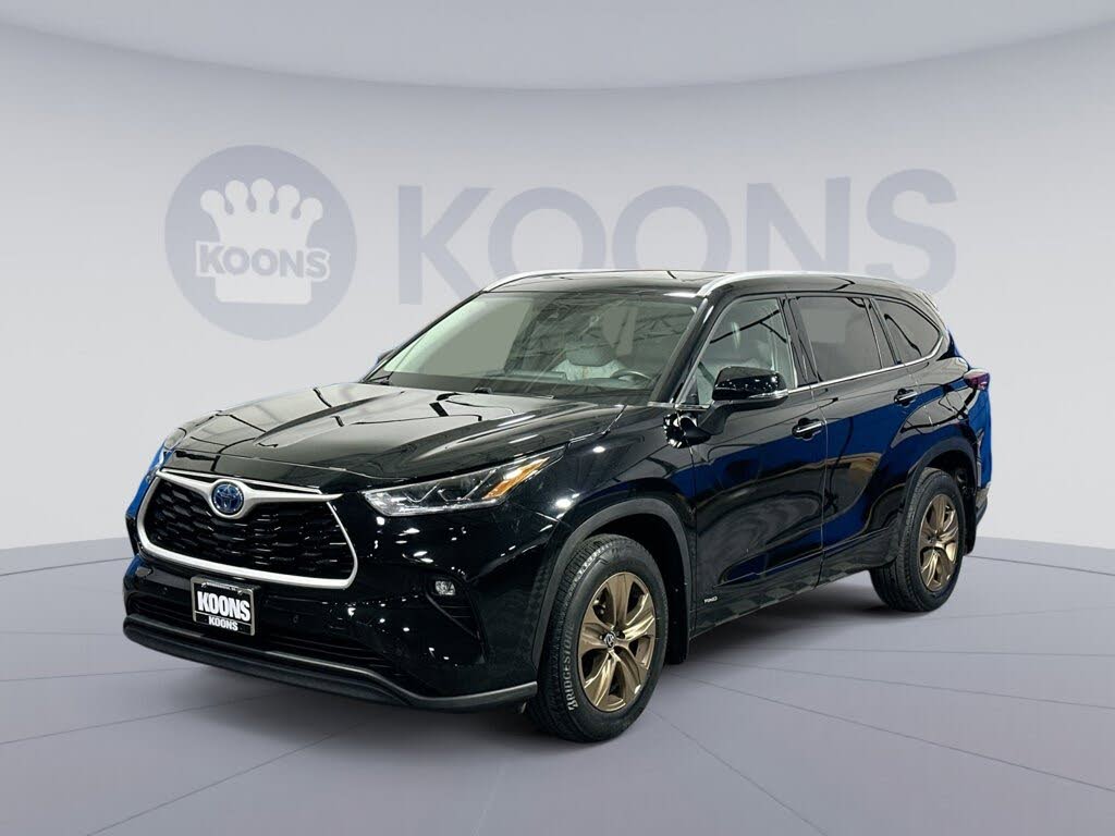 2022 Toyota Highlander Hybrid Bronze Edition AWD