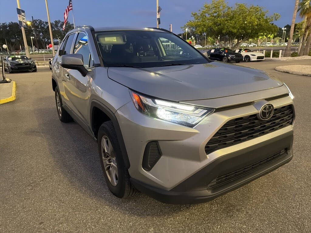 2022 Toyota RAV4 XLE FWD
