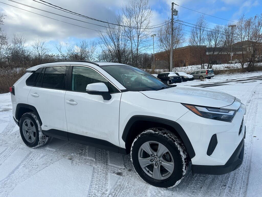 2022 Toyota RAV4 Hybrid XLE AWD