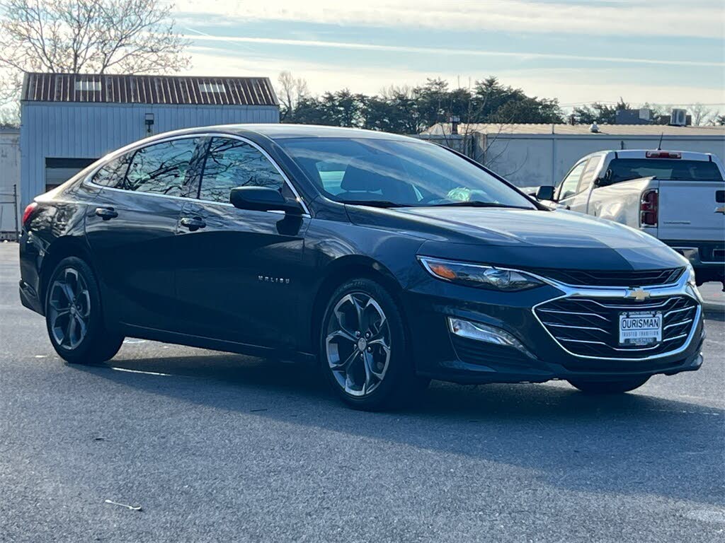 2023 Chevrolet Malibu LT with 1LT FWD