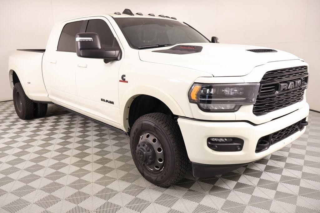 2024 RAM 3500 Limited Mega Cab DRW 4WD