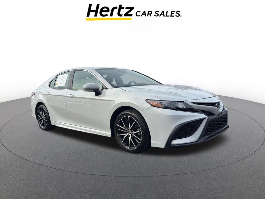 2024 Toyota Camry SE FWD