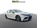 Toyota Camry SE FWD