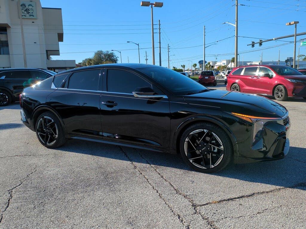 2025 Kia K4 GT-Line FWD