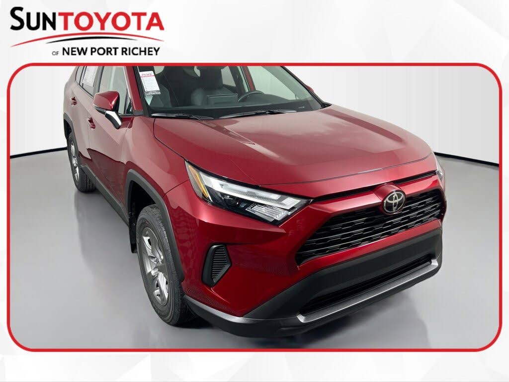 2025 Toyota RAV4 XLE FWD