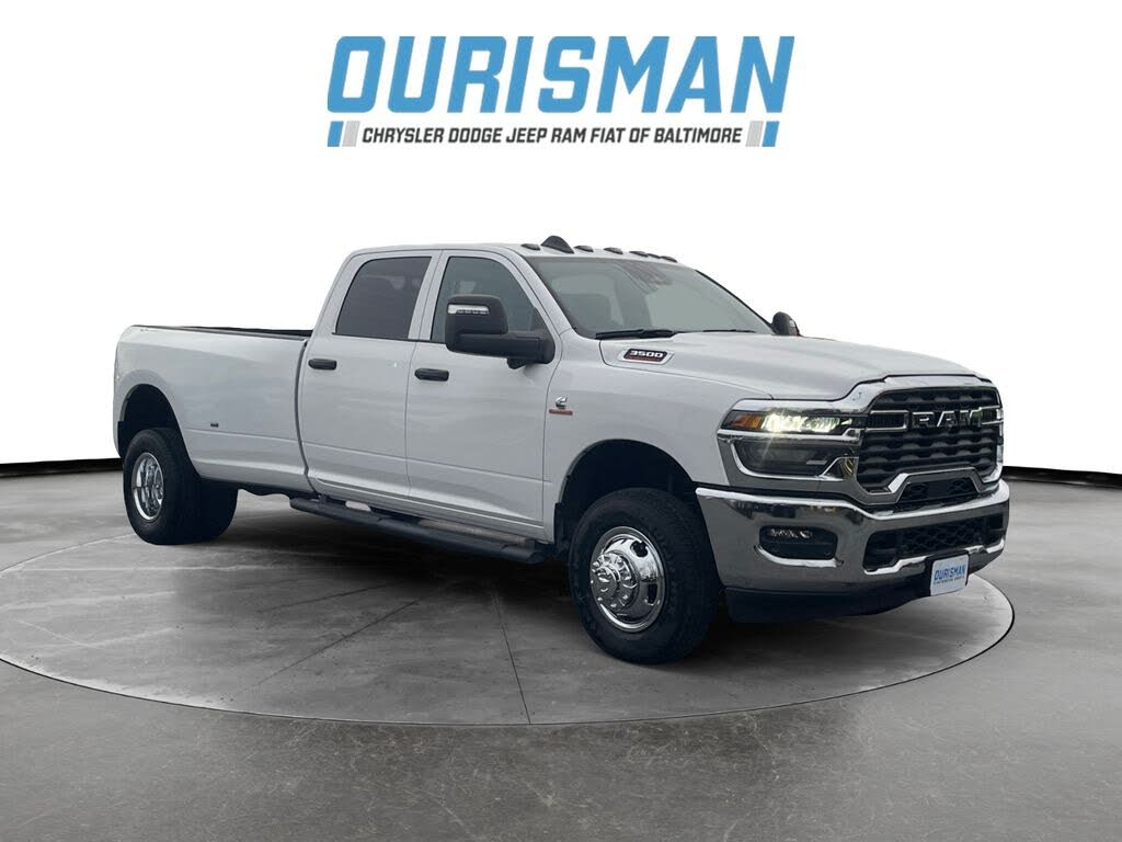 2026 RAM 3500 Tradesman Crew Cab LB DRW 4WD
