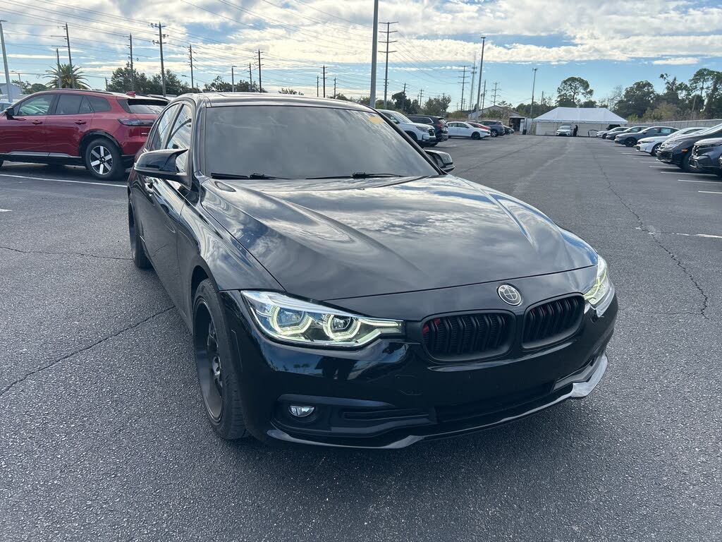2018 BMW 3 Series 320i Sedan RWD