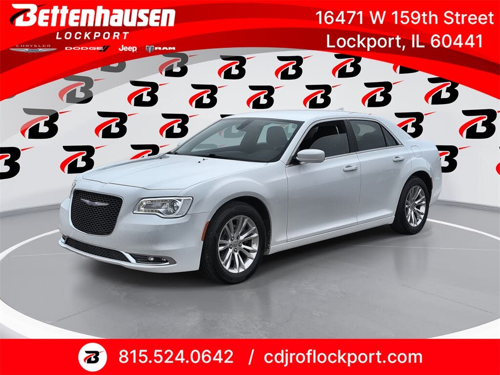 2018 Chrysler 300 Touring RWD