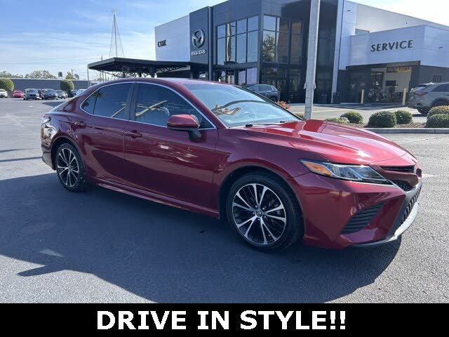 2018 Toyota Camry SE