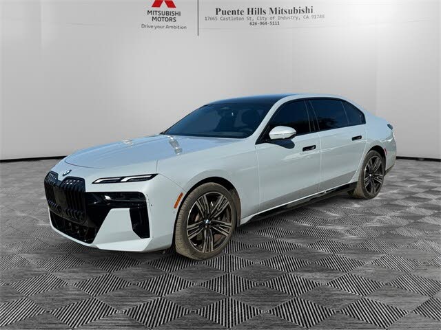 2023 BMW 7 Series 740i RWD