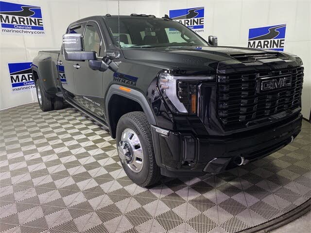 2024 GMC Sierra 3500HD Denali Ultimate Crew Cab 4WD